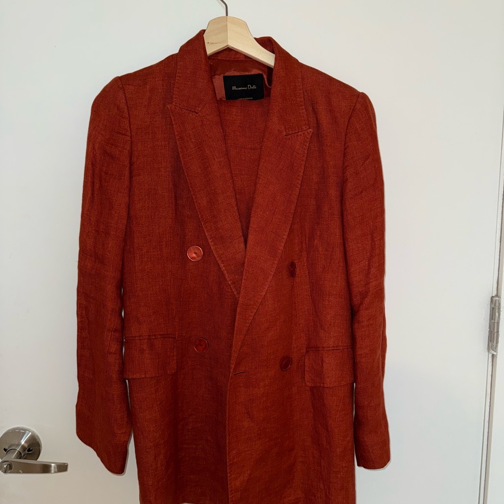 Elegant Rust linen Blazer and trousers